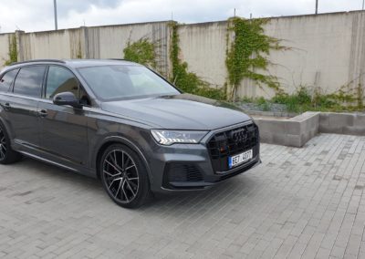 Voskování auta AUDI