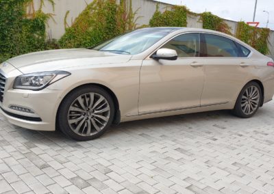 Voskování a leštění laku GENESIS G80 levý bok