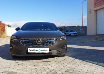 Leštění laku a voskování karoserie OPEL INSIGNIA předek