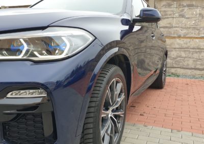 Keramická ochrana laku a leštění auta BMW X5 detail světlometu