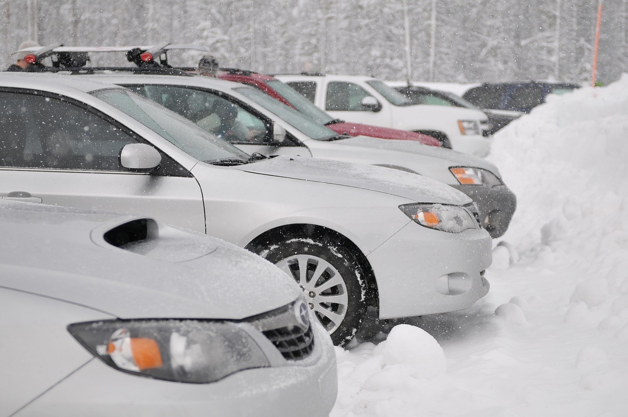 Voskování karoserie před zimou ochrání váš vůz