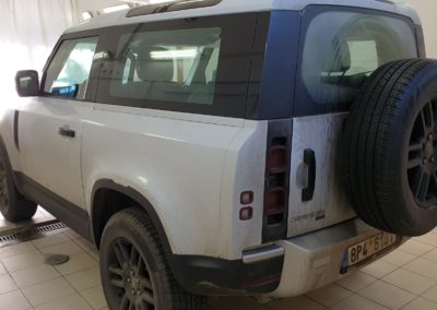 Land Rover Defender -před voskováním karoserie