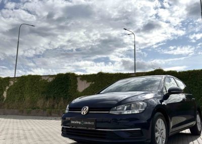 VW golf po leštění laku karoserie